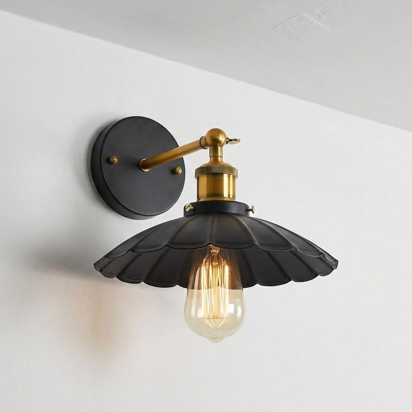 Cinzia Wall Sconce with Shade in Black and Gold